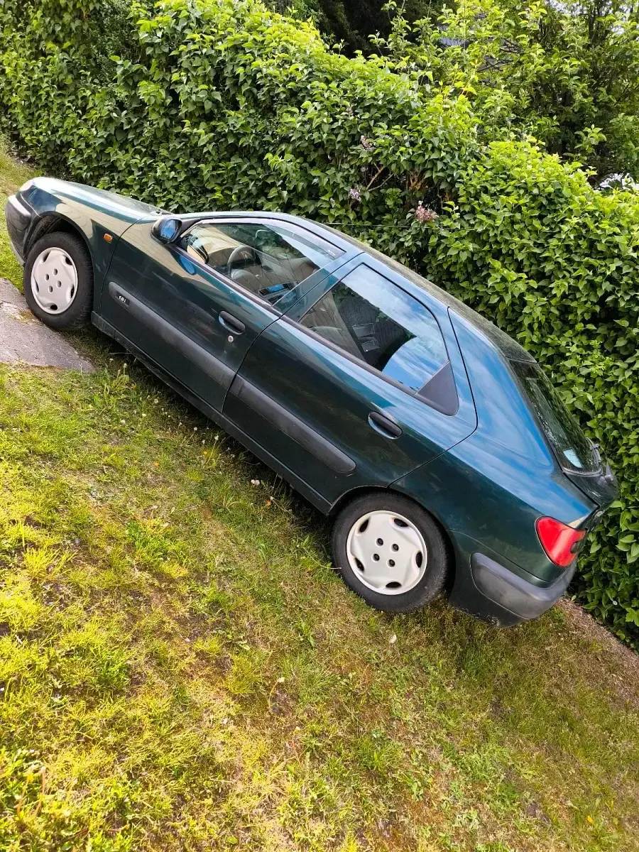Gebraucht Citroën Xsara 100 PS (73 kW) 1997 Kleinwagen