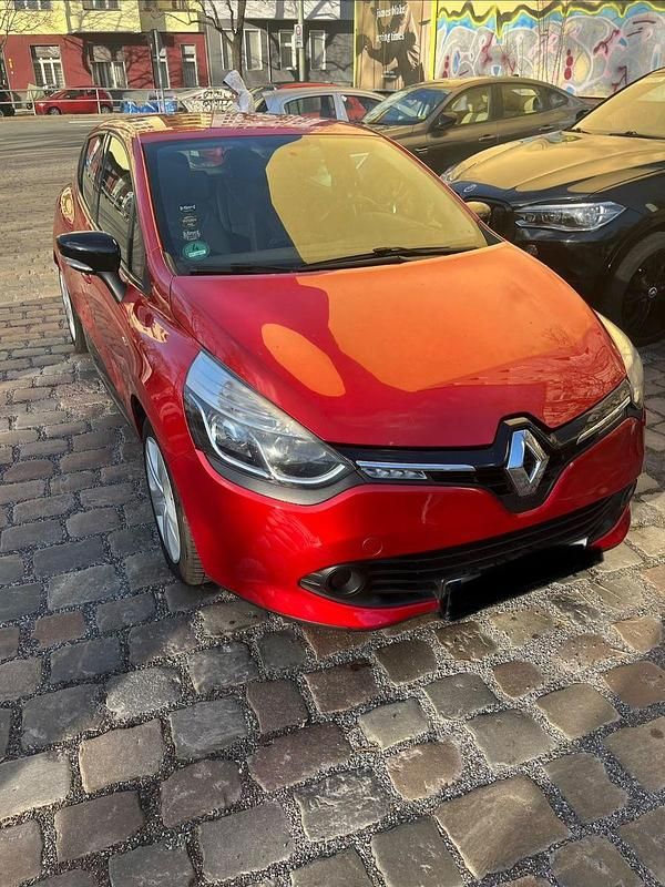 Gebraucht Renault Clio IV 73 PS (53 kW) 2016 Rot Kleinwagen