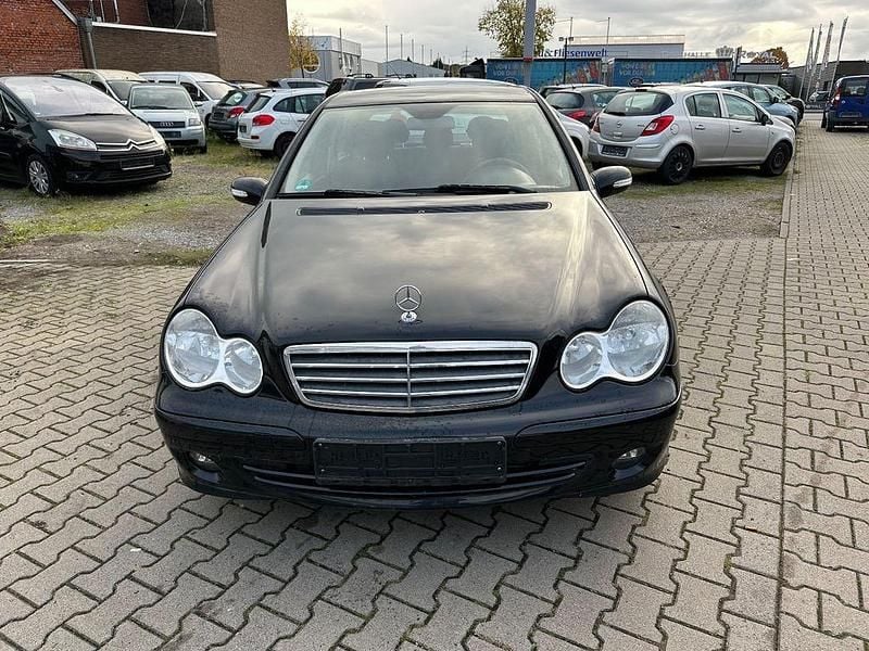 Gebraucht Mercedes C220 150 PS (110 kW) 2006 Schwarz Limousine