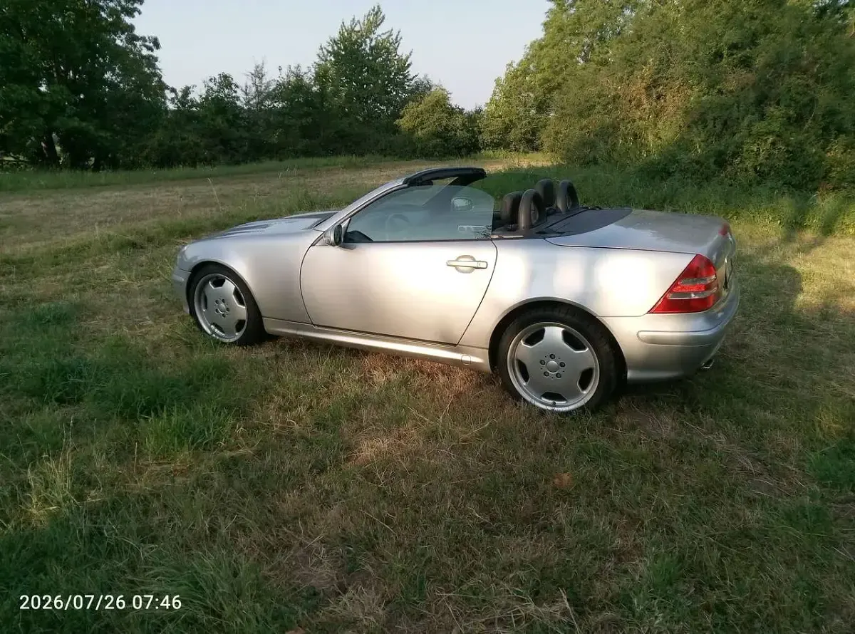 Gebraucht Mercedes SLK200 163 PS (119 kW) 2000 Silber Cabrio