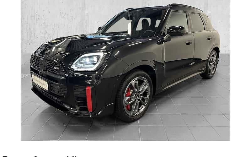 Schwarz Gebraucht 2024 Mini John Cooper Works Countryman Classic SUV | 40.750 € - Bild 1/4