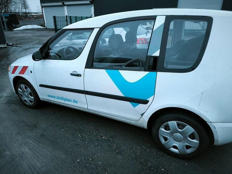 Gebraucht Skoda Roomster Plus Edition 69 PS (50 kW) 2009 Weiß Van / Kleinbus