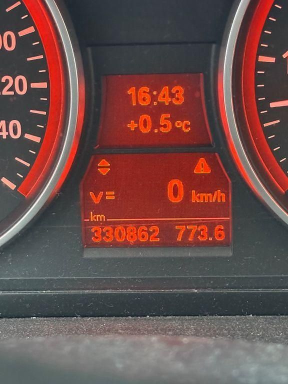 Gebraucht BMW 325 197 PS (144 kW) 2008 Schwarz Kombi