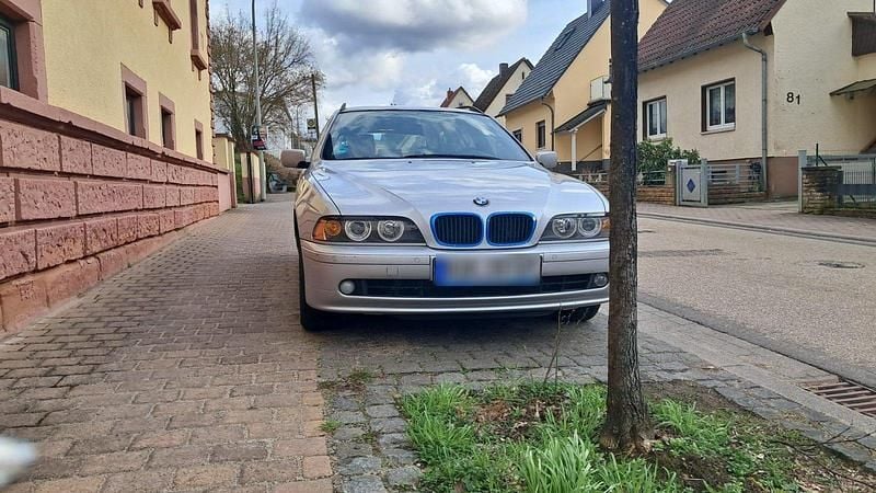 Gebraucht BMW 520 170 PS (125 kW) 2000 Silber Kombi
