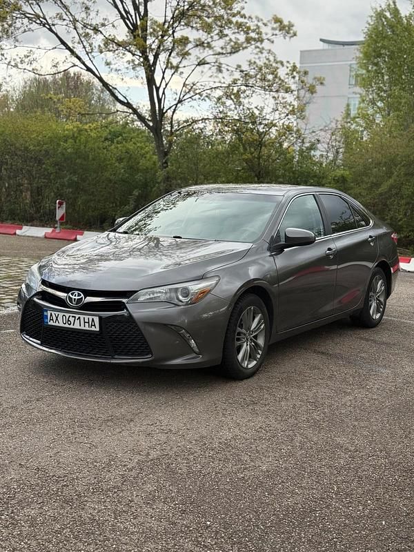 Gebraucht Toyota Camry 2017 Gelb Limousine