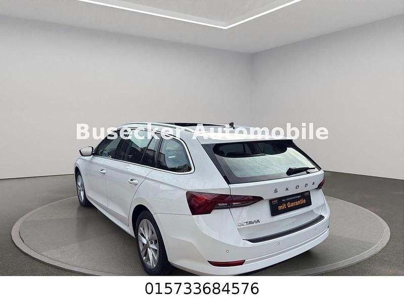 Gebraucht Skoda Octavia 150 PS (110 kW) 2021 Weiß Limousine
