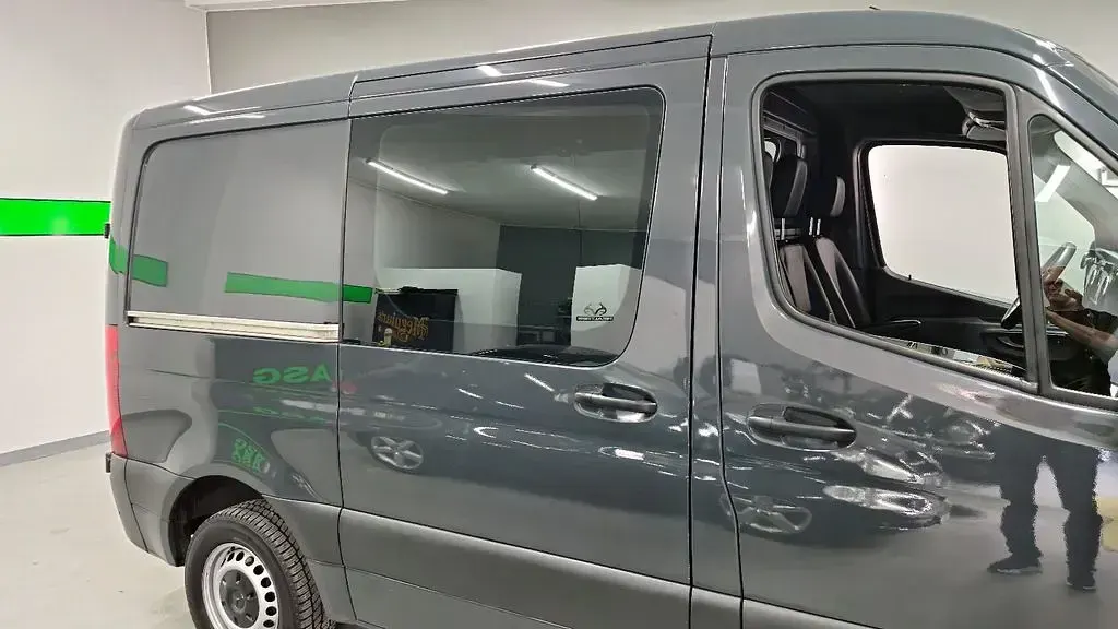 Gebraucht Mercedes Sprinter 143 PS (105 kW) 2018 Grau Van