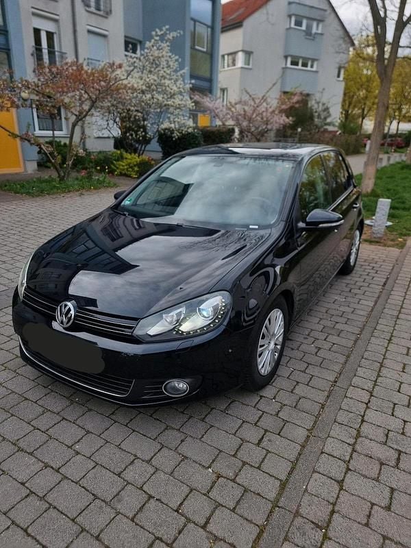 Używany VW Golf VII 122 KM (89 kW) 2012 Czarny Sedan/Limuzyna
