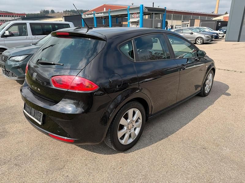 Gebraucht Seat Leon 125 PS (91 kW) 2011 Schwarz Kleinwagen