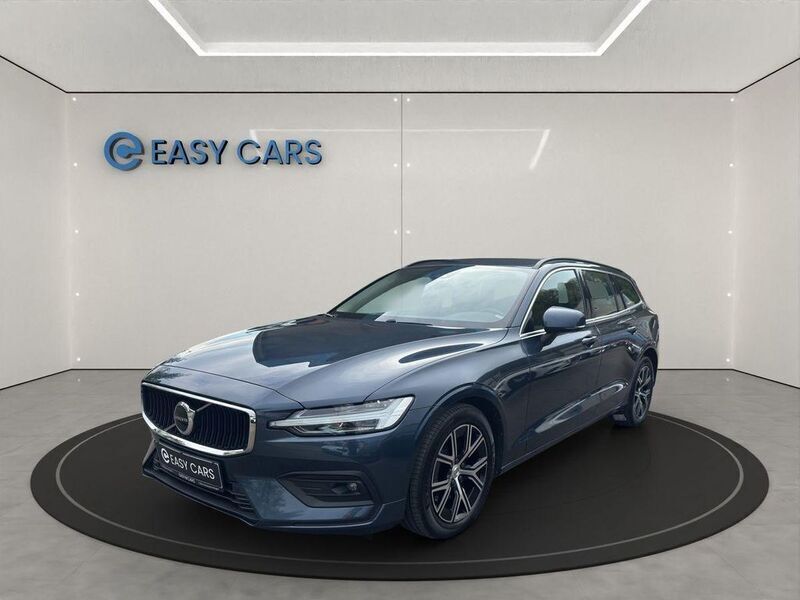 Blau Gebraucht 2022 Volvo V60 Core Kombi | 31.880 € (Superpreis) - Bild 1/4