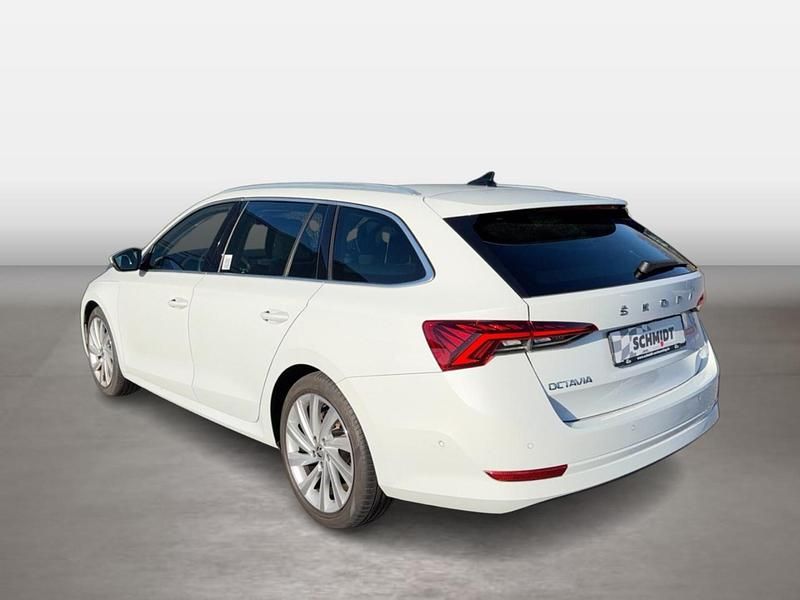 Gebraucht Skoda Octavia Style 116 PS (85 kW) 2023 Weiß Kombi
