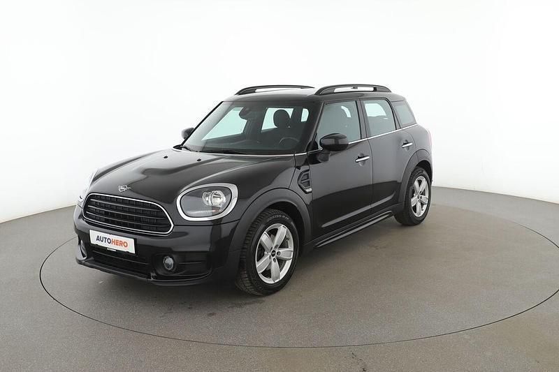 Schwarz Gebraucht 2020 Mini One D Countryman SUV | 19.660 € (Fairer Preis) - Bild 1/3