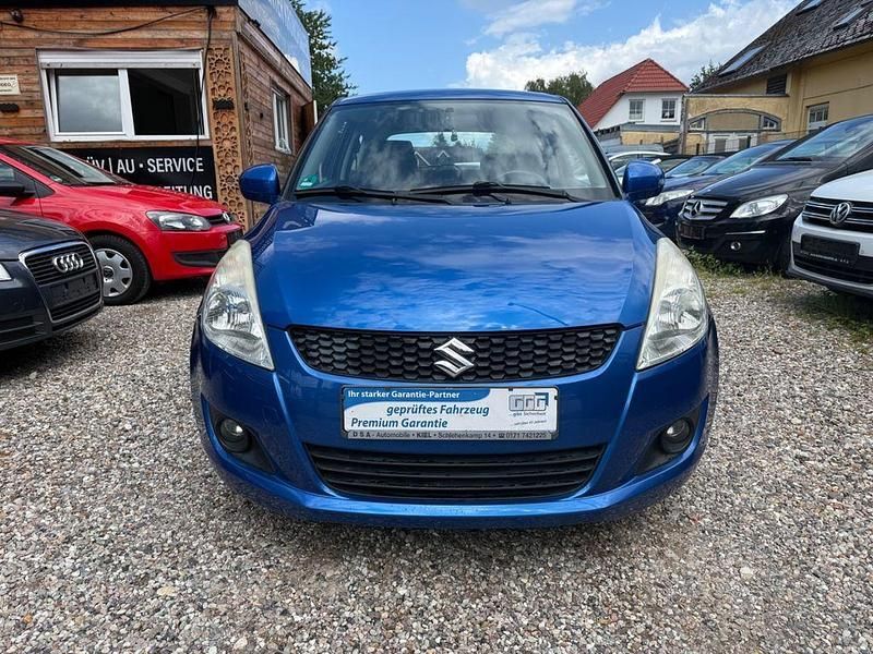 Blau Gebraucht 2011 Suzuki Swift Club Kleinwagen | 3.700 € (Guter Preis) - Bild 1/4