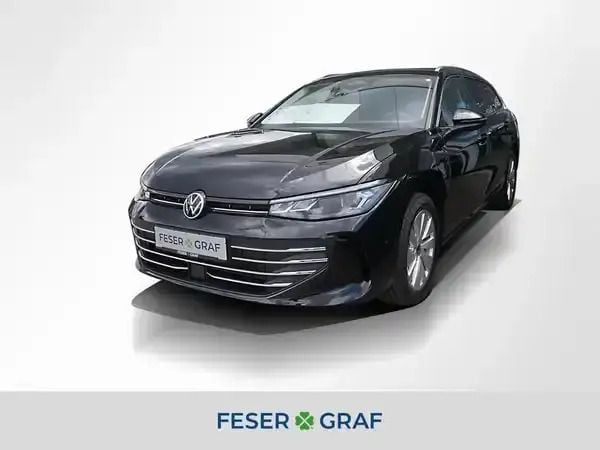 Grenadillschwarz metallic Neu 2025 VW Passat Kombi | 61.390 € - Bild 1/4