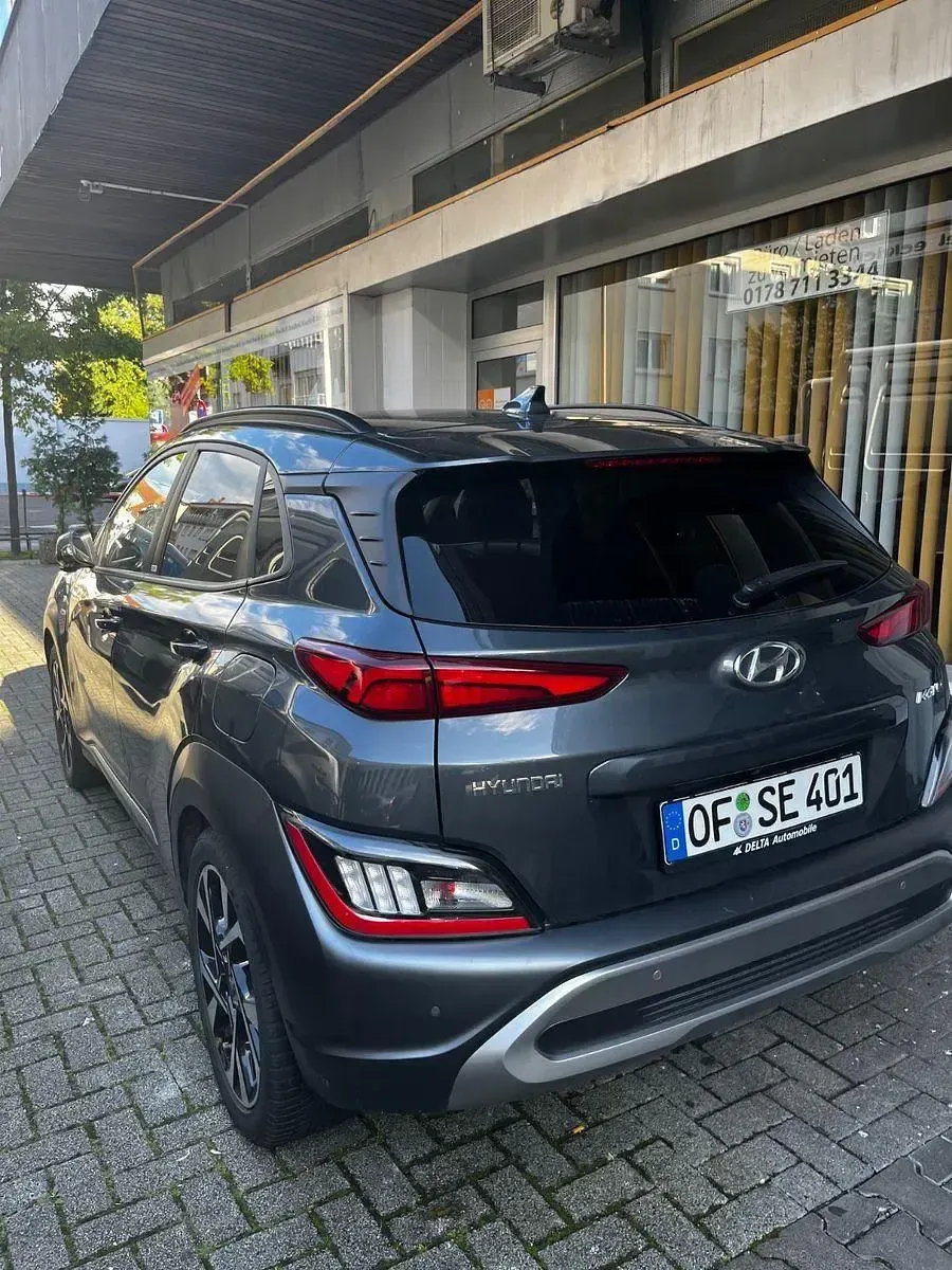 Gebraucht Hyundai Kona Prime 120 PS (88 kW) 2021 Schwarz SUV