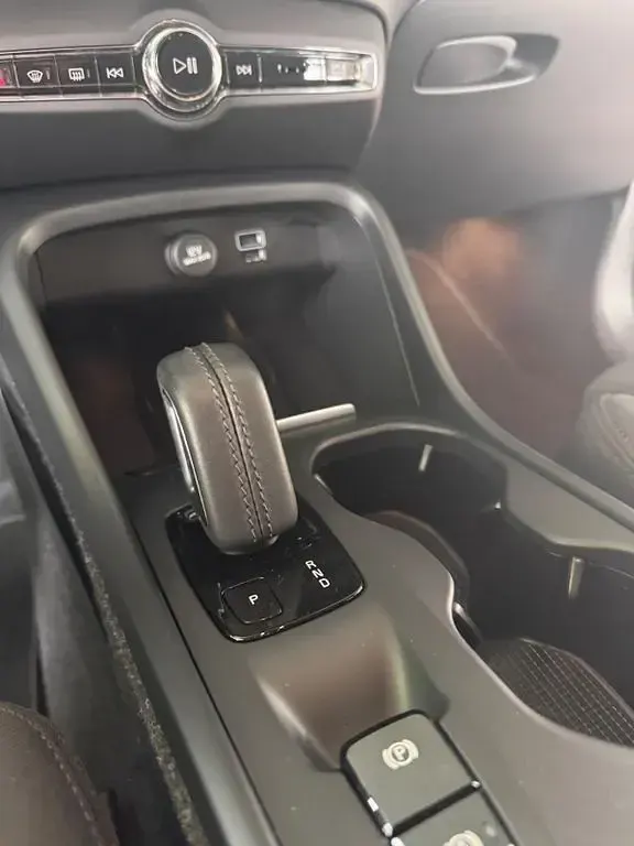 Gebraucht Volvo XC40 Inscription 261 PS (191 kW) 2021 Weiß SUV