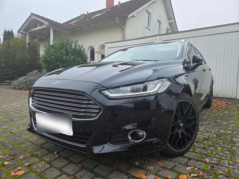 Schwarz Gebraucht 2017 Ford Mondeo Titanium Kombi | 11.000 € (Fairer Preis) - Bild 1/4