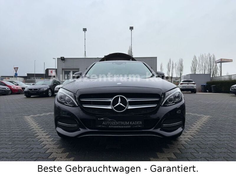 Schwarz Gebraucht 2014 Mercedes C200 Limousine | 20.900 € (Fairer Preis) - Bild 1/4