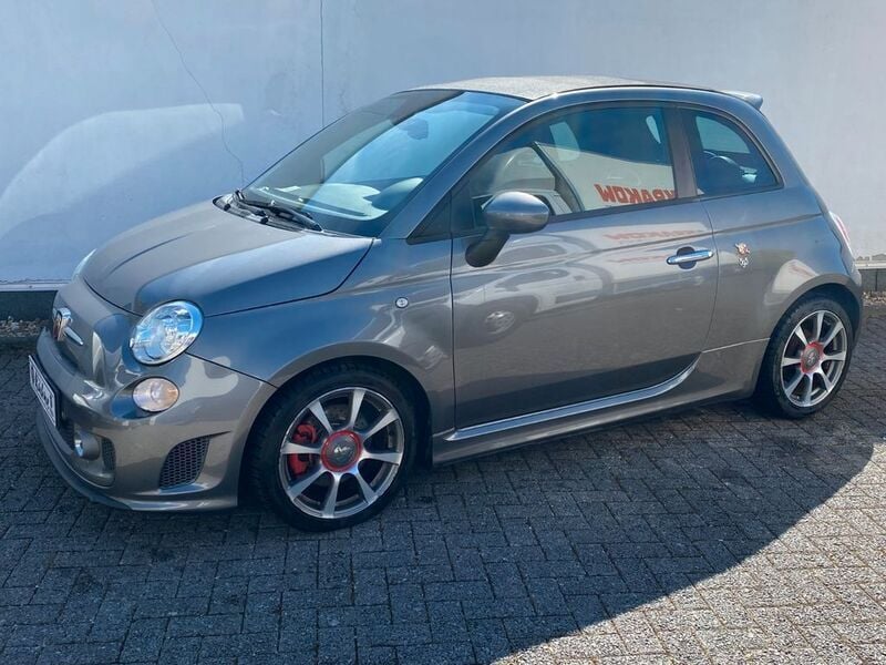 Grau Gebraucht 2014 Abarth 500C Turismo Cabrio | 9.985 € (Superpreis) - Bild 1/4