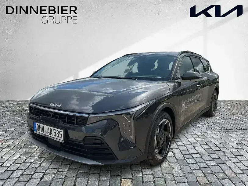 Neu Kia K4 150 PS (110 kW) 2026 Grau (metallic) Kombi
