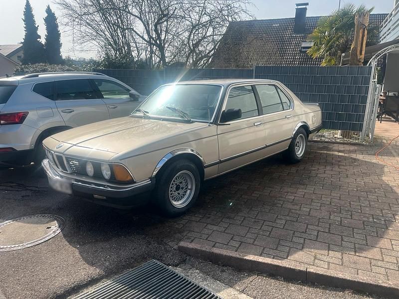 Gebraucht BMW 728 186 PS (136 kW) 1983 Beige Limousine