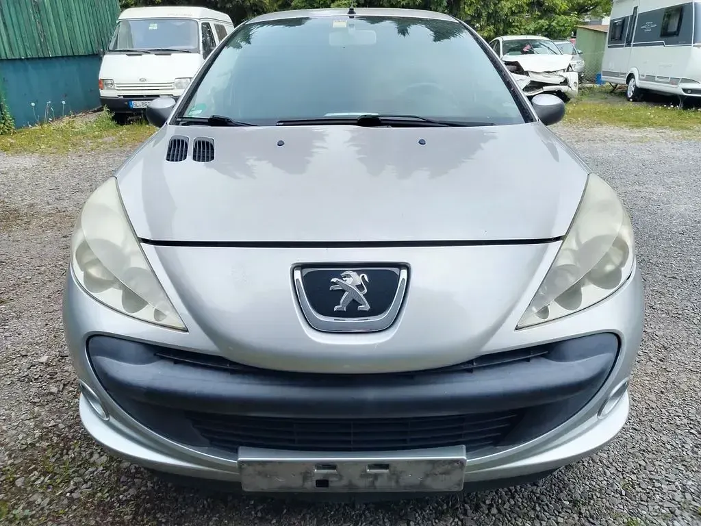 Gebraucht Peugeot 206 Sportium 73 PS (53 kW) 2012 Grau Limousine