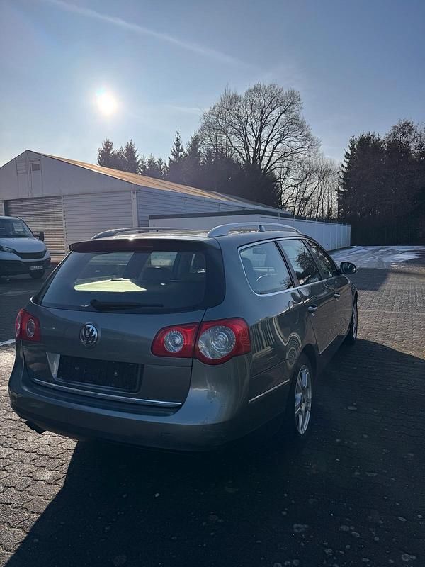 Gebraucht VW Passat Highline 140 PS (102 kW) 2008 Andere farben Kombi