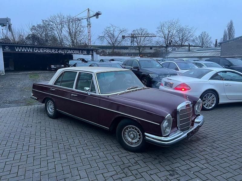 Rot Gebraucht 1969 Mercedes W108 SE Limousine | 23.800 € - Bild 1/1
