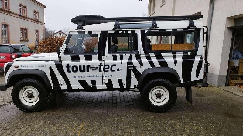 Gebraucht Land Rover Defender 122 PS (89 kW) 2008 Weiß Kombi