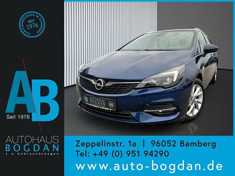 Nautic blue (metallic) Gebraucht 2021 Opel Astra Elegance Kombi | 12.490 € (Fairer Preis) - Bild 1/4