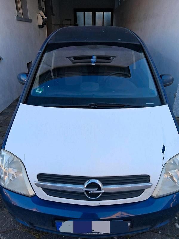Blau Gebraucht 2004 Opel Meriva Van / Kleinbus | 700 € (Guter Preis) - Bild 1/4