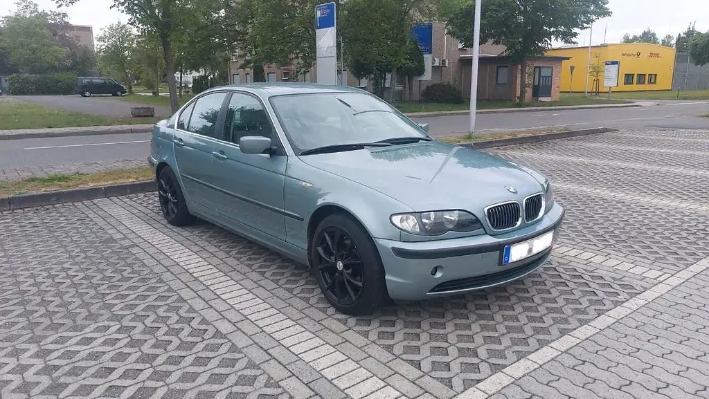 Gebraucht BMW 320 170 PS (125 kW) 2003 Grau Limousine