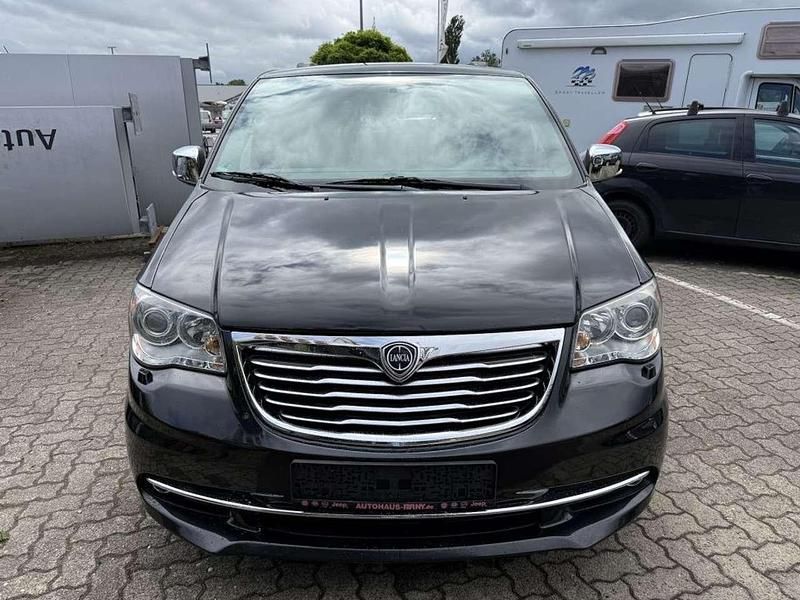 Gebraucht Lancia Voyager S 177 PS (130 kW) 2015 Schwarz Van / Kleinbus