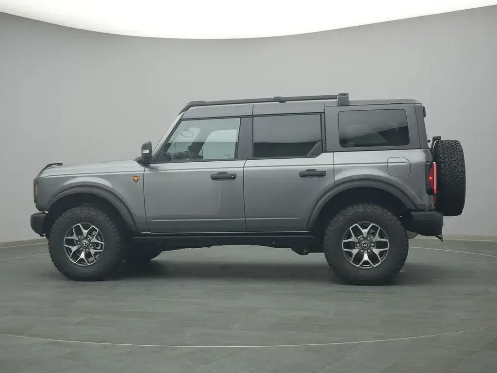 Neu Ford Bronco 334 PS (245 kW) 2026 Grau SUV