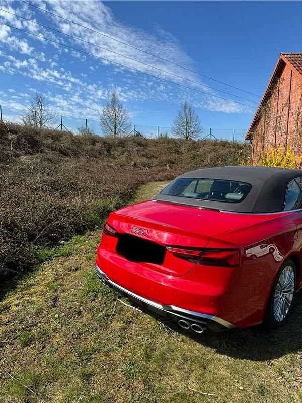 Gebraucht Audi S5 Cabriolet Ambiente 354 PS (260 kW) 2021 Rot Cabrio