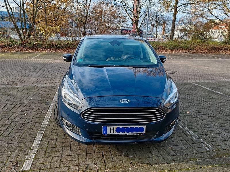 Blau Gebraucht 2016 Ford S-MAX Business Edition Van / Kleinbus | 8.700 € (Fairer Preis) - Bild 1/4