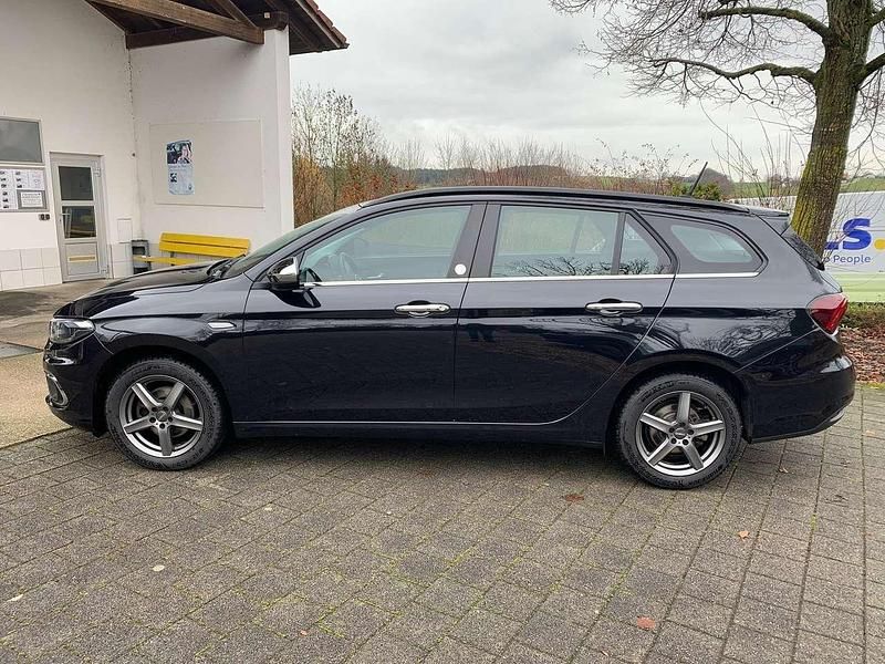Gebraucht Fiat Tipo Mirror 120 PS (88 kW) 2019 Cinema schwarz metallic Kombi