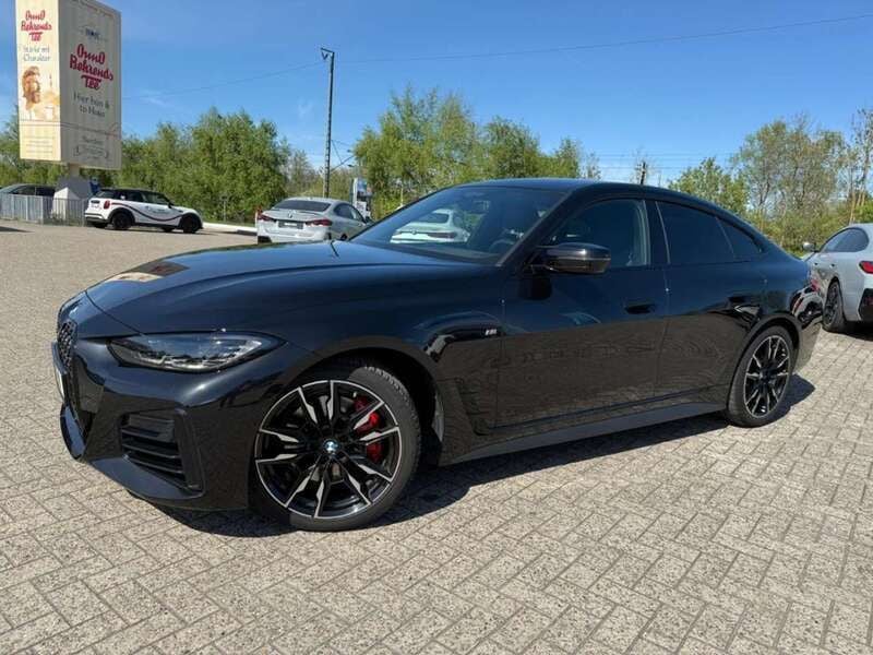 Black sapphire metallic Gebraucht 2024 BMW 440 M Sport Limousine | 54.890 € (Fairer Preis) - Bild 1/4