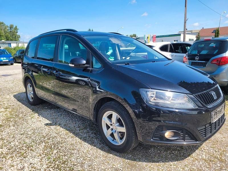Schwarz Gebraucht 2011 Seat Alhambra Reference Van / Kleinbus | 7.450 € (Fairer Preis) - Bild 1/4