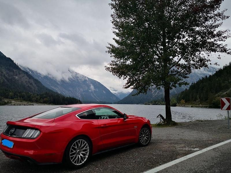 Gebraucht Ford Mustang GT 421 PS (309 kW) 2016 Rot Coupé