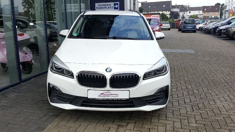 Gebraucht BMW 216 Active Tourer Advantage 109 PS (80 kW) 2020 Alpinweiss 3 Van / Kleinbus