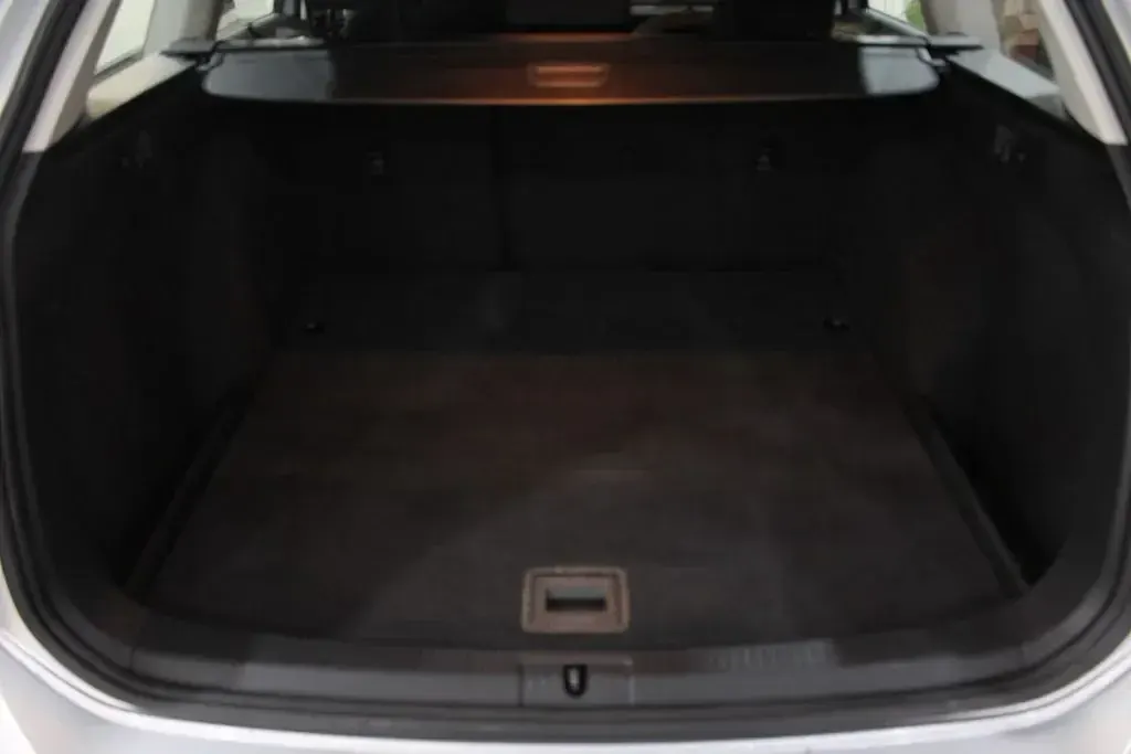 Gebraucht VW Golf VII Trendline 110 PS (80 kW) 2016 Reflexsilber Kombi