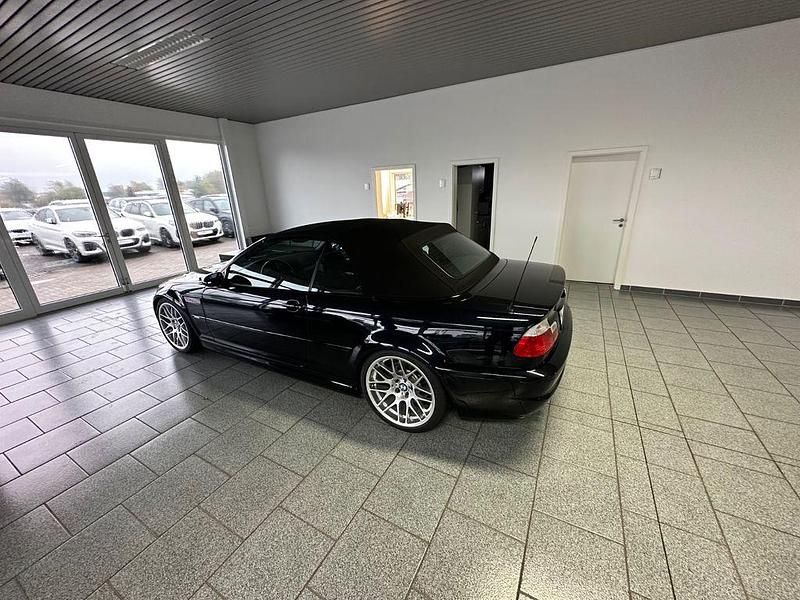 Schwarz Gebraucht 2002 BMW M3 Cabriolet Performance Cabrio | 43.000 € (Etwas zu teuer) - Bild 1/4