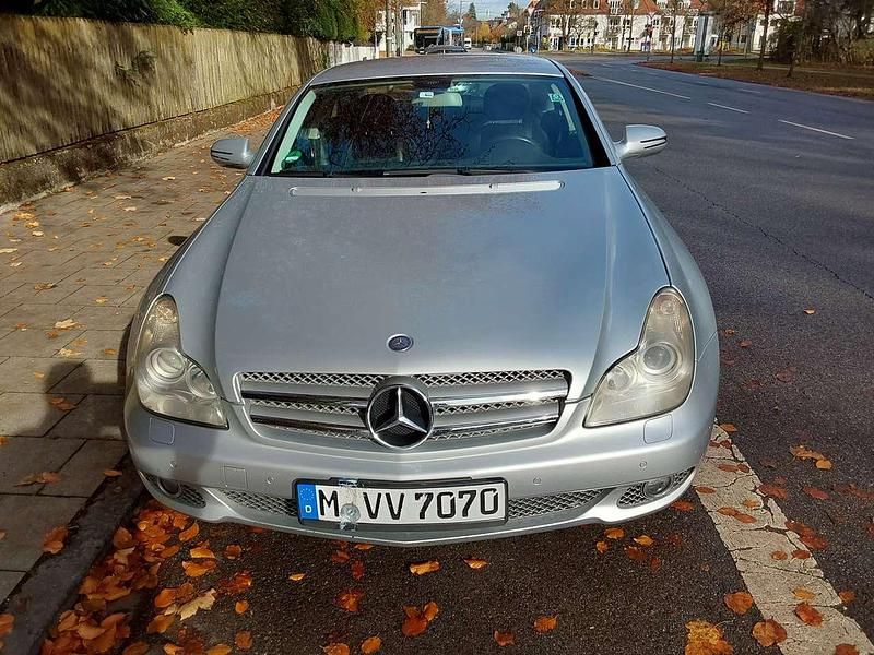 Gebraucht Mercedes CLS320 224 PS (164 kW) 2010 Silber Coupé