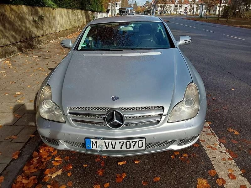 Silber Gebraucht 2010 Mercedes CLS320 Coupé | 9.500 € (Fairer Preis) - Bild 1/4