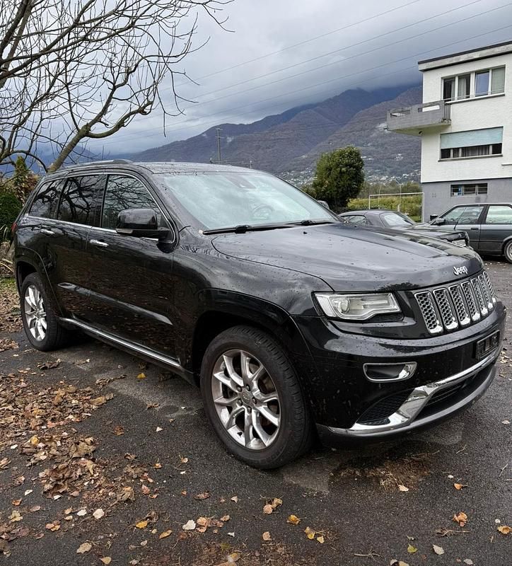 Schwarz Gebraucht 2016 Jeep Grand Cherokee Summit SUV | 23.800 € (Fairer Preis) - Bild 1/4