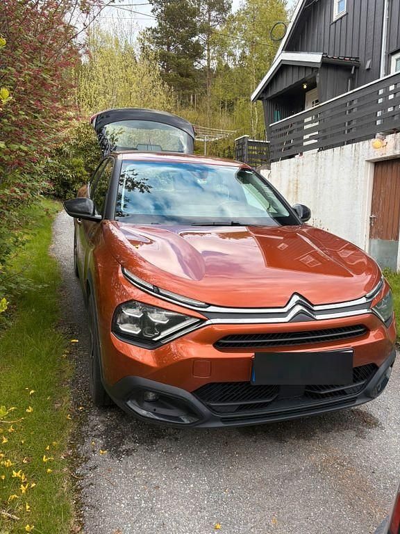 Gebraucht Citroën e-C4 Feel 136 kW (185 PS) 2021 Braun Limousine