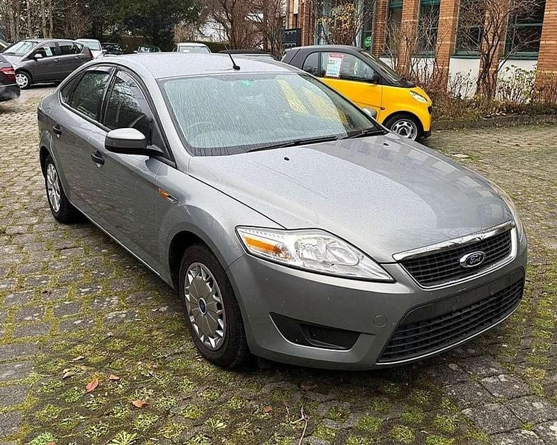 Grau Gebraucht 2009 Ford Mondeo Ghia Limousine | 2.900 € (Superpreis) - Bild 1/4