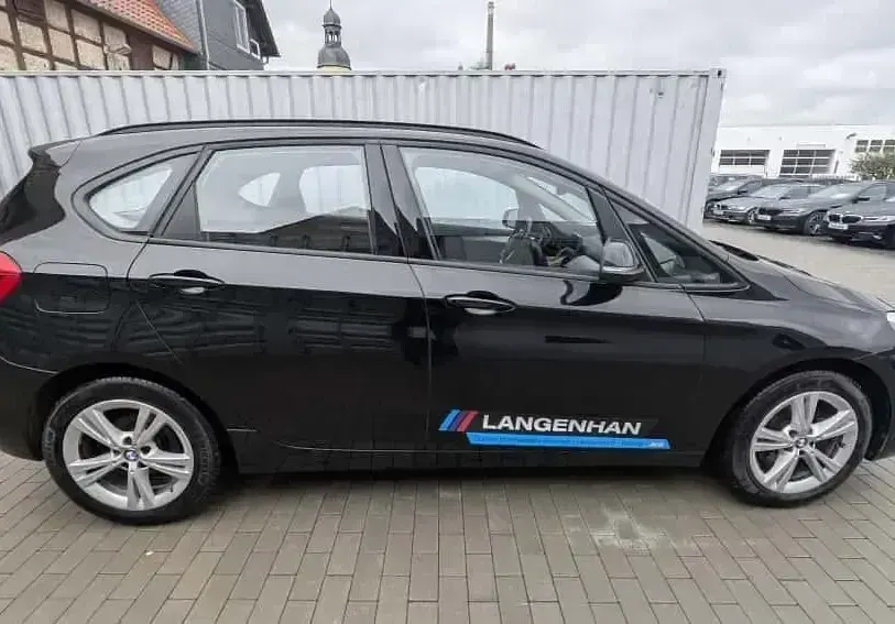 Gebraucht BMW 218 Active Tourer Advantage 150 PS (110 kW) 2019 Schwarz Van / Kleinbus