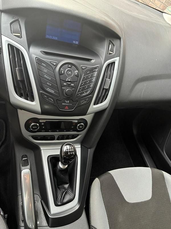 Second-hand Ford Focus 125 CP (91 kW) 2012 Negru Break